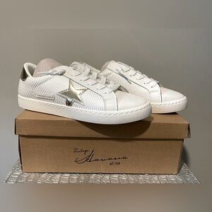 Vintage Havana Carla Croco Star Sneakers, Leather, White/Gold, Size 8